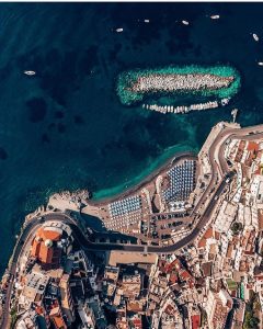 atrani costa amalfitana desde el aire