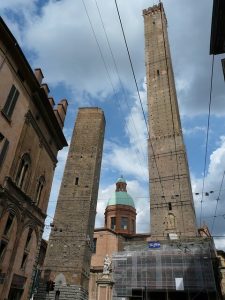 Las dos torres de bolonia
