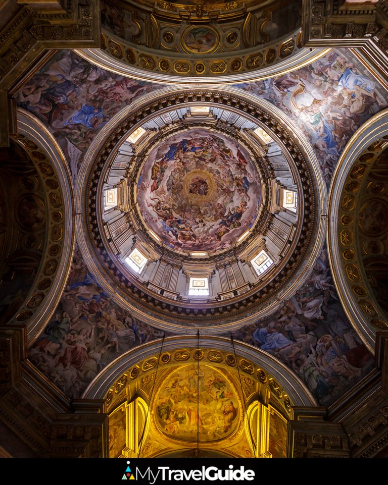 Cupula de la Catedral de Napoles