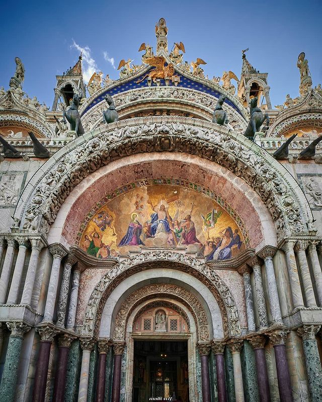 fachada de la basilica de san marco en venecia