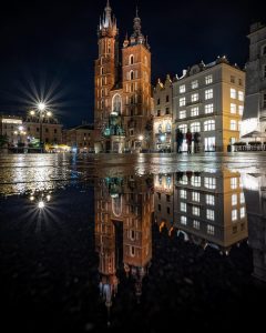 Basilica de santa maria cracovia de noche