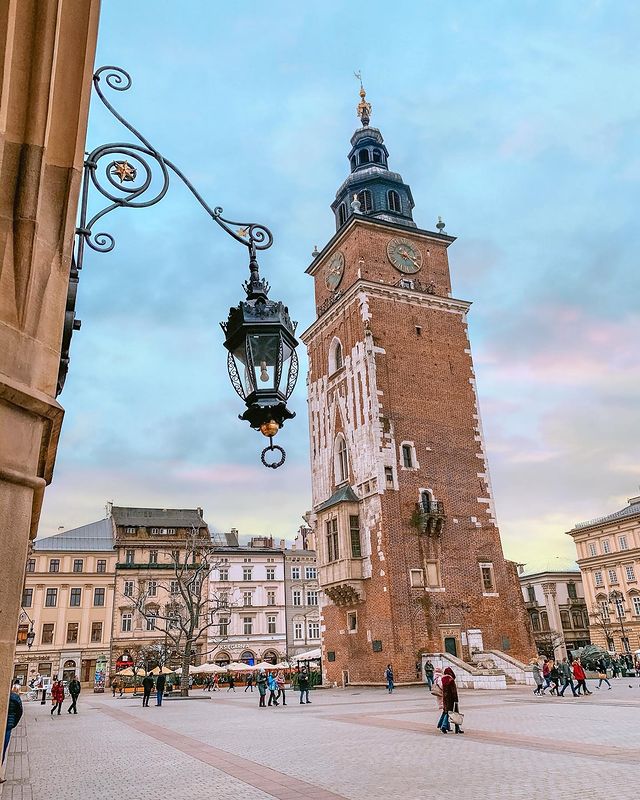 torre del ayuntamiento de Cracovia