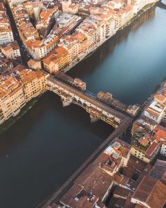 vista aerea del ponte vecchio de florencia