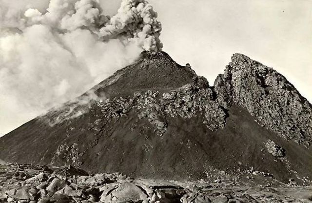 Il conetto interno al cratere del Vesuvio nella prima metà del Novecento 