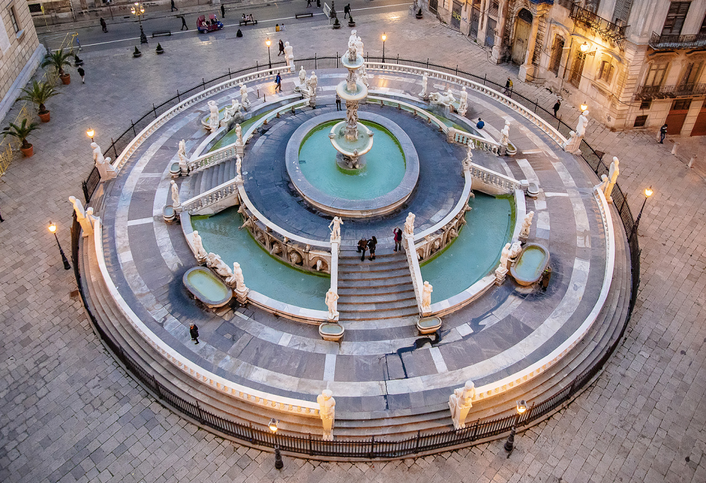 Que ver en Palermo, Piazza Pretoria